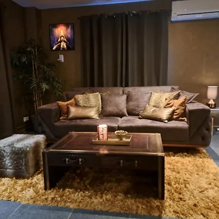 Bed & Breakfast Et Wellness Des Champs-elysees